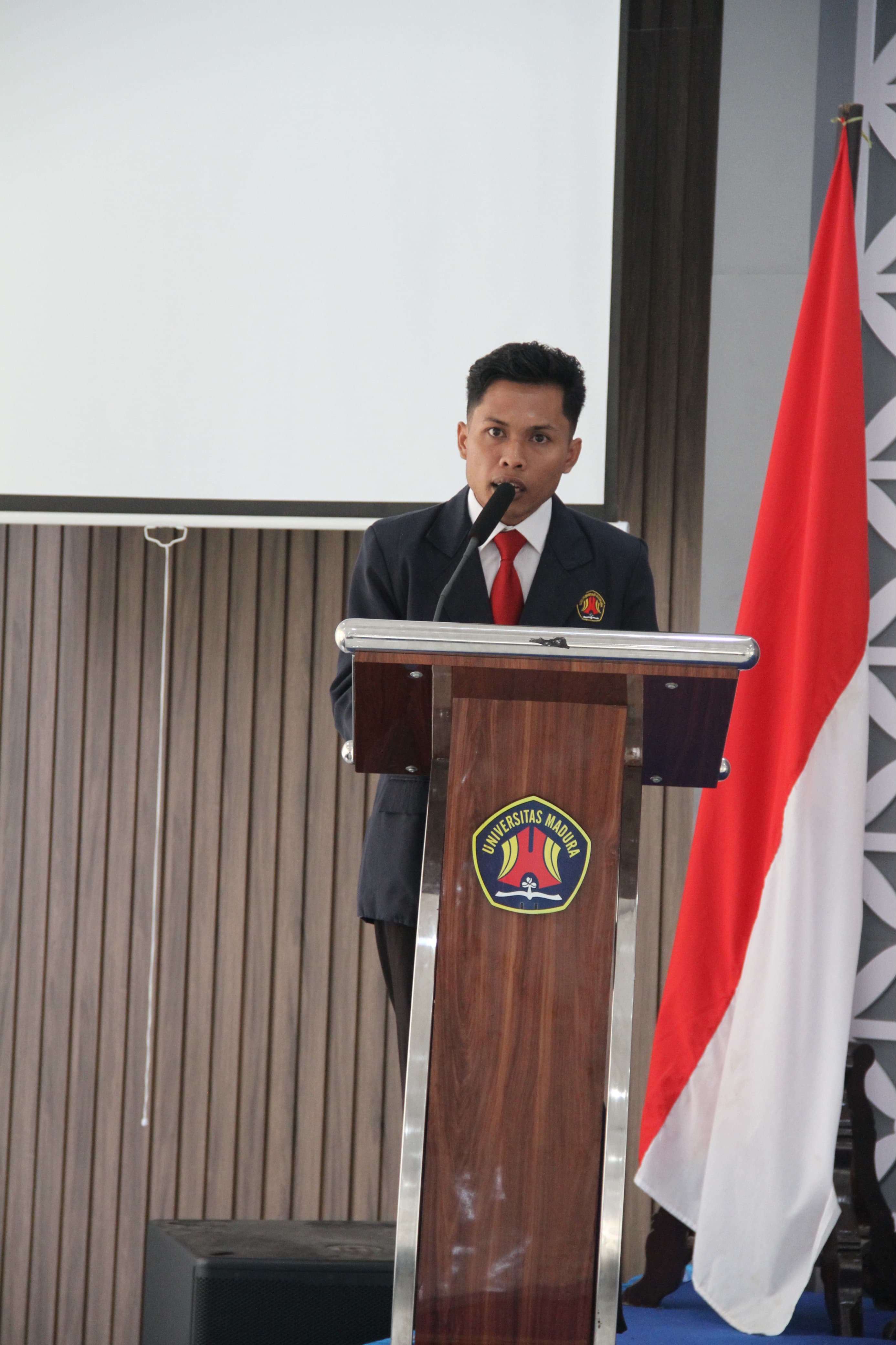 REFLEKSI HARI LINGKUNGAN HIDUP. Menggugat Penegakan Hukum Lingkungan di Madura